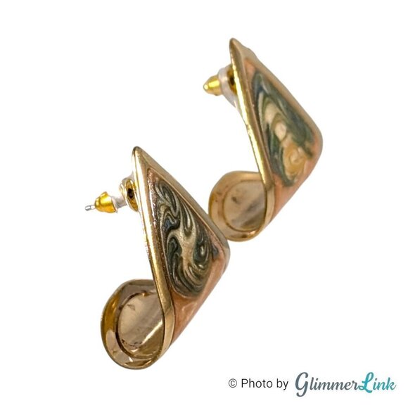 Vintage 80s Curl Triangle Peach & Green Enamel Swirl Gold Tone Pierced Earrings - Picture 3 of 11